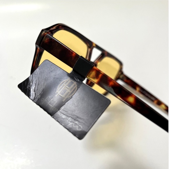 NWT HOUSE OF HARLOW Double Bridge Aviator Sunglasses Tortoise Shell Yellow Lens main image 4